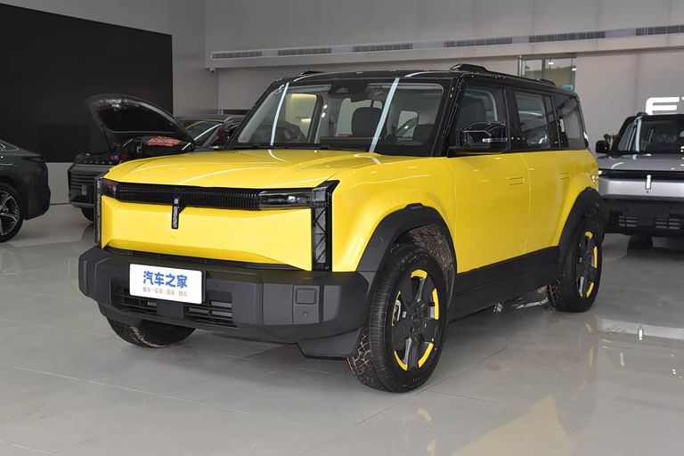 AIQAR eQ7 - exterior