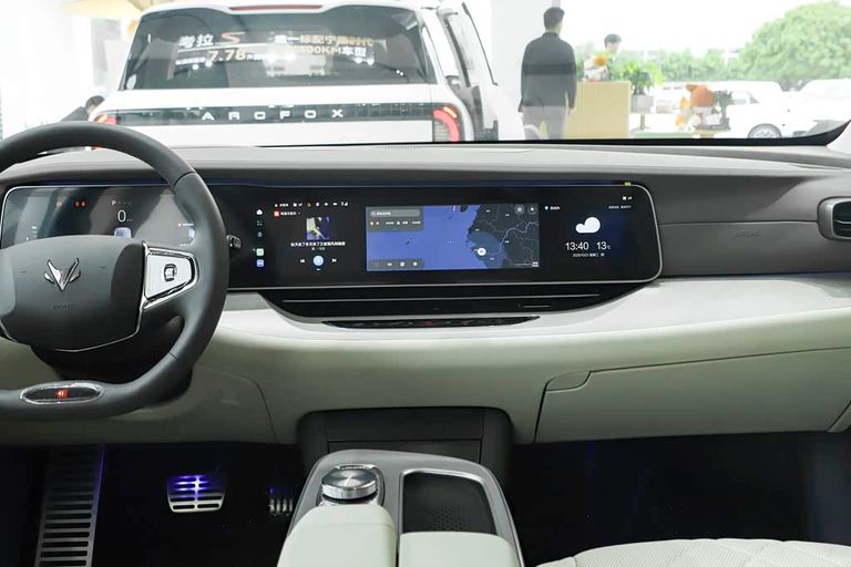 ARCFOX αS6 - interior