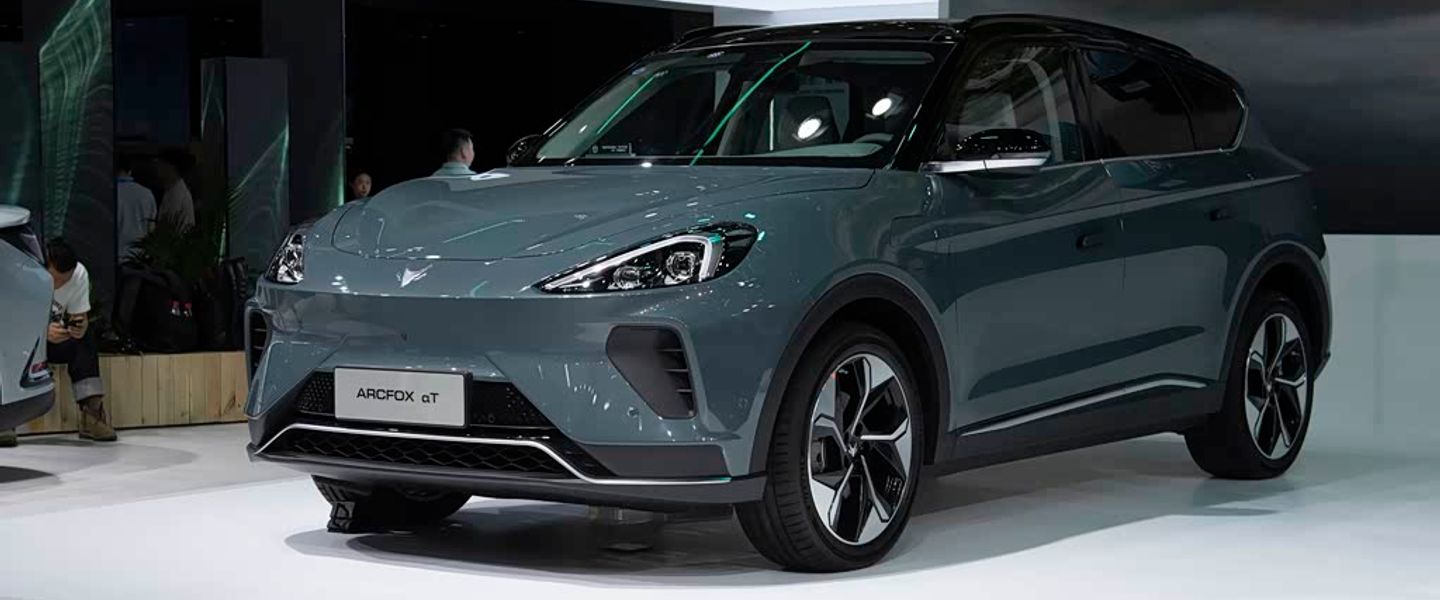 ARCFOX αT
