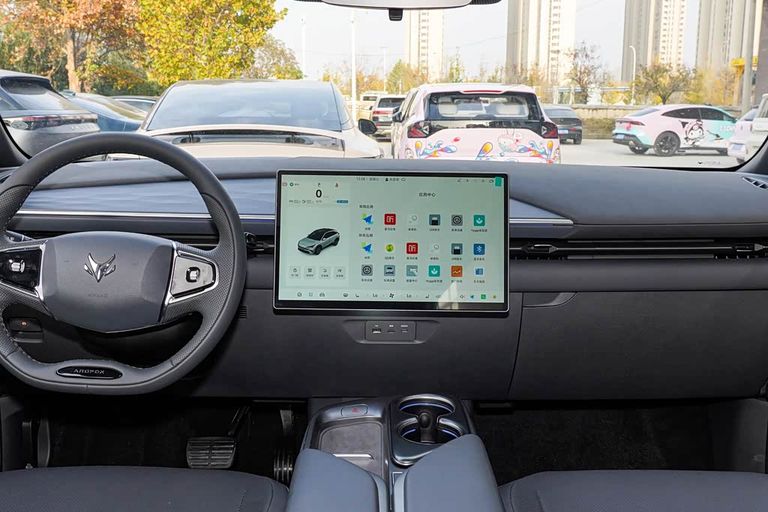 ARCFOX αT5 - interior