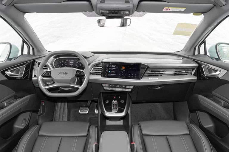 Audi Q4 e-tron - interior