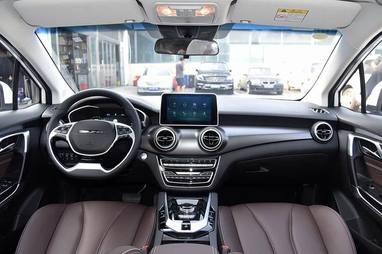 BAIC EU5 Plus - interior