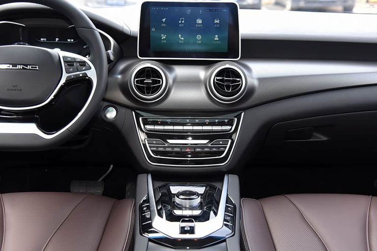 BAIC EU5 Plus - interior