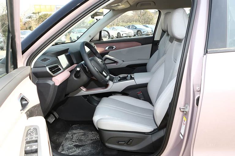 BYD Atto 2 / Yuan UP - interior