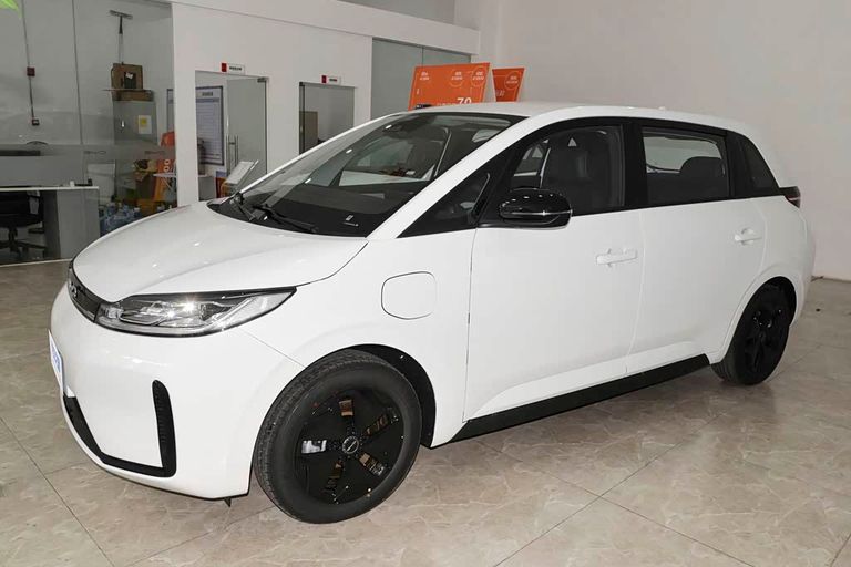 BYD D1 - exterior
