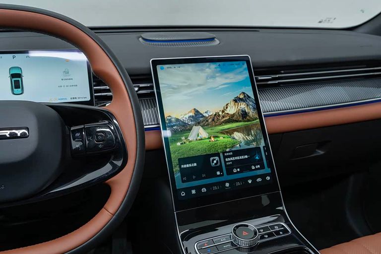 Chery Tiggo 8 - interior