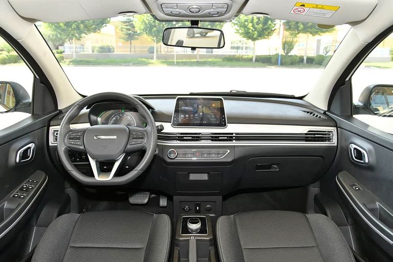 Dayun Yuehu S1 - interior