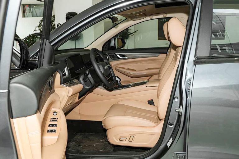 DFSK Fengon 600 - interior