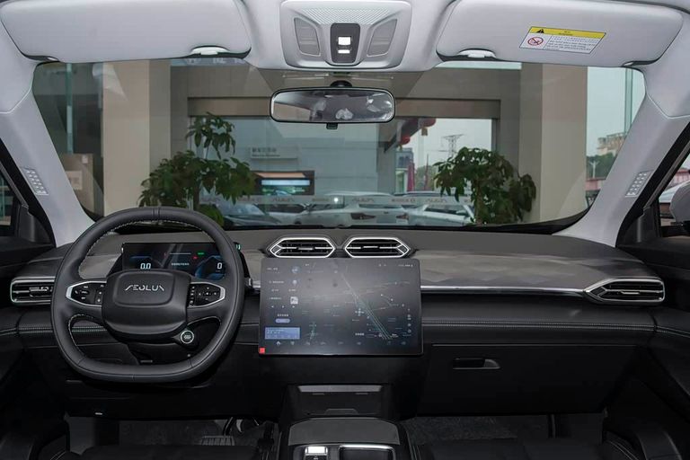 Dongfeng Mage - interior
