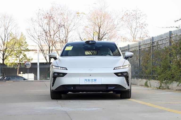 Dongfeng eπ007 - exterior