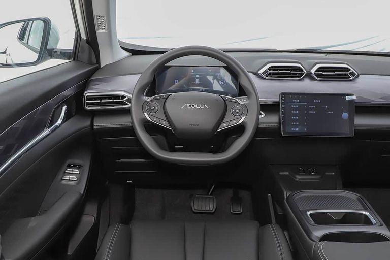 Dongfeng SKY EV01 - interior