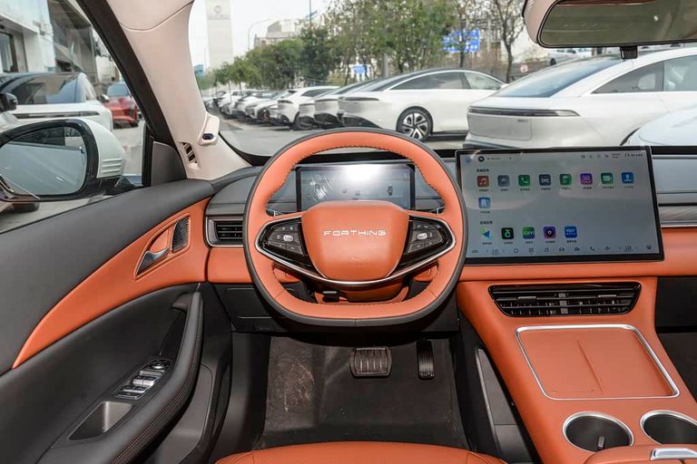 Forthing S7 - interior