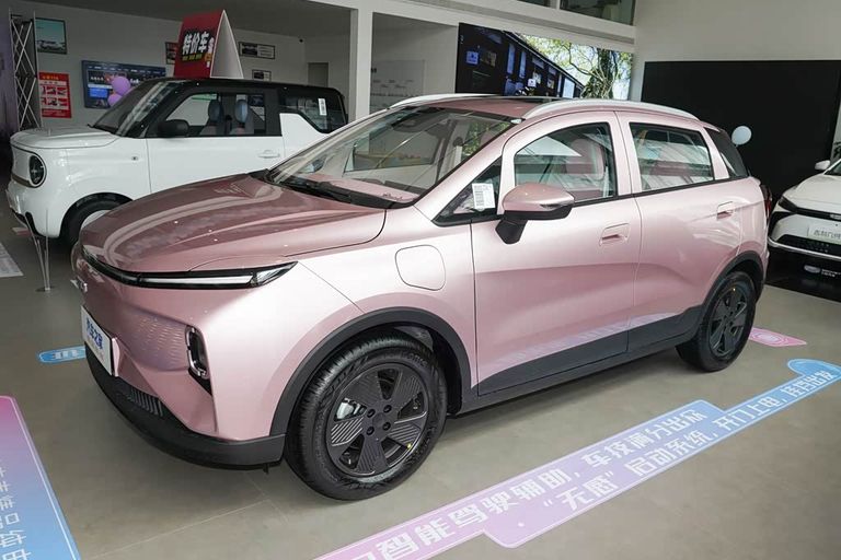 Geely Geometry E - exterior