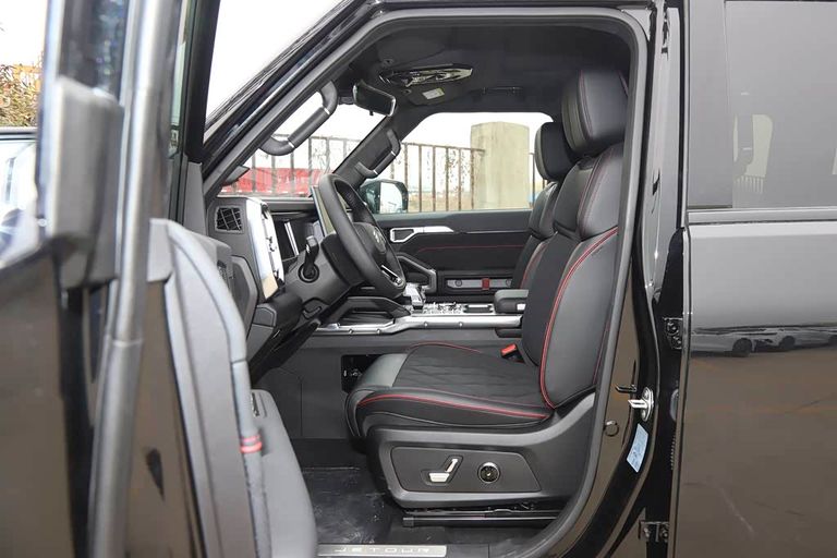 Jetour T2 - interior