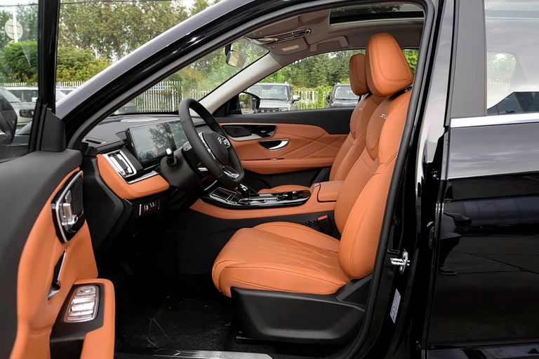 Jetour X70 PLUS - interior