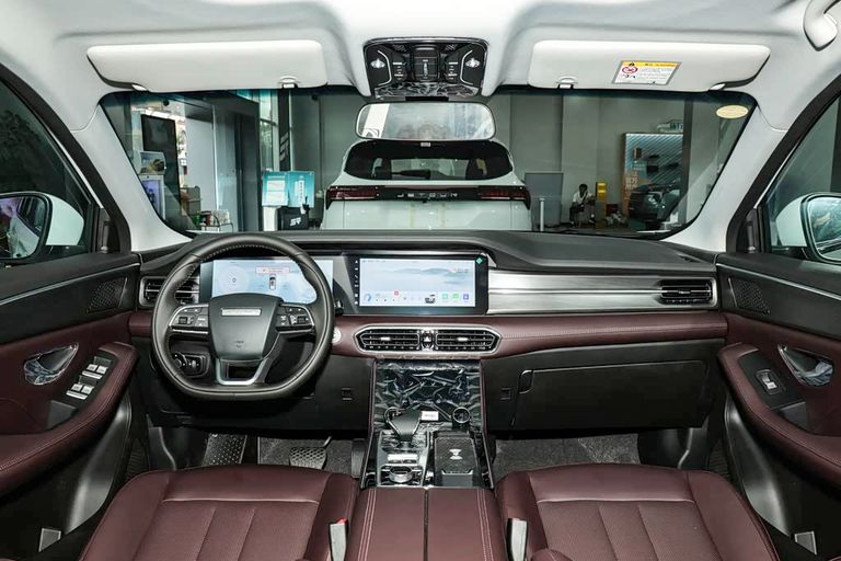 Jetour X90 Plus - interior