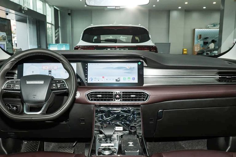 Jetour X90 Plus - interior