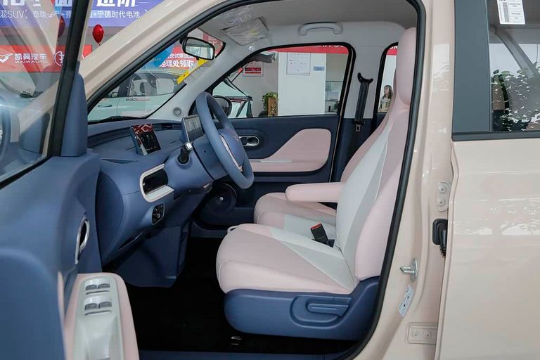 Kaiyi Shiyue - interior