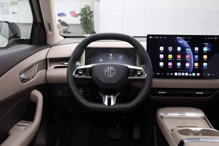 MG ES5 - interior