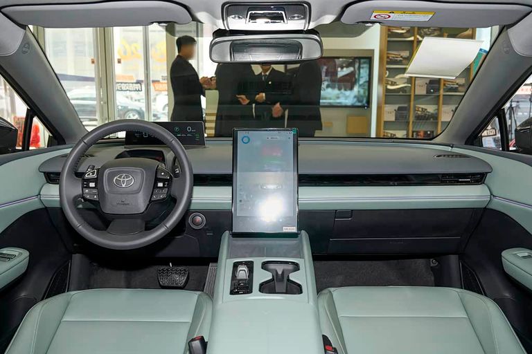 Toyota BZ3 - interior
