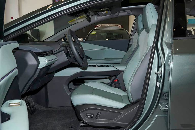 Toyota BZ3 - interior