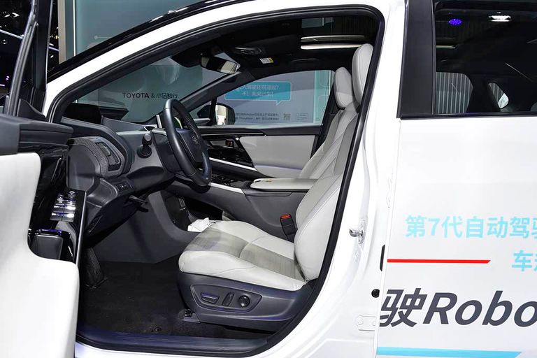 GAC Toyota bZ4X - interior