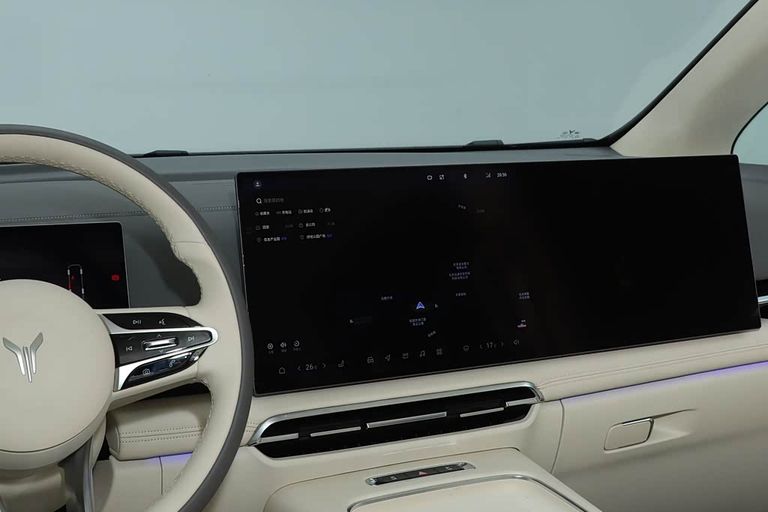 VOYAH Dream - interior