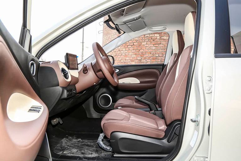 Wuling Bingo - interior